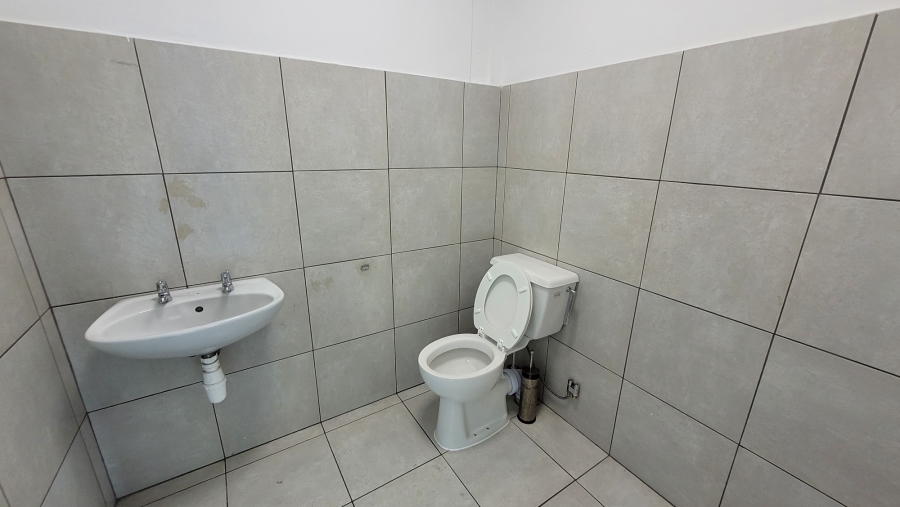 To Let commercial Property for Rent in Rivergate Western Cape